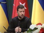 Presiden-Ukraina-Volodymyr-Zelenskyy-memberikan-konferensi-pers-bersama-presiden-Turki.jpg