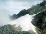 Puncak-Carstensz-Pyramid-Jayawijaya-Papua.jpg