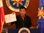 R1odrigo-D1uterte-memberikan-konferensi-pers-m.jpg