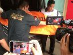 RS-Polri-kembali-menerima-satu-kantong-jenazah-korban.jpg