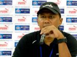Rahmad-Darmawan-pake-topi.jpg