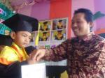 Ramy-anak-bahagia-wisuda.jpg