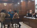 Razman-Nasution-dan-Hotman-Paris-ricuh.jpg