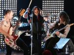Red-hot-chili-peppers.jpg