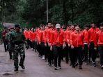 Retreat-Latihan-ala-Militer-Pelatnas-PBSI.jpg