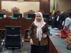 Reyna-Usman-usai-jalani-sidang-vonis-di-Pengadilan-Tipikor-Jakarta.jpg