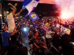 Ribuan-Bobotoh-Konvoi-Persib-Juara-di-Kota-Bandung_20250510_203619.jpg