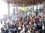 Ribuan-calon-penumpang-Batavia-Air.jpg