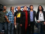 Rieke-Diah-Pitaloka-dan-Teten-Masduki-dan-Slank.jpg