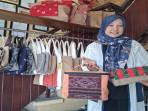Kain Jumputan Lintang Kejora Eksis Terbang ke Belgia, Menolak Gaptek Kunci Sukses UMKM
