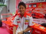 Rio-Haryanto-di-mobil-balap.jpg