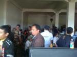 Rombongan-Sayang-Makan-Siang-di-Rumah-Makan-Metro-Jl-Poros-Trans-Sulawesi.jpg