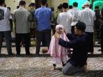 Salat-Tarawih-1446-H-di-Masjid-Raya-Bandung_20250301_122922.jpg