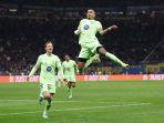 Selebrasi-Raphinha-Barca.jpg