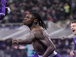 Selebrasi-gol-Moise-Kean-saat-membawa-Fiorentina-menang.jpg