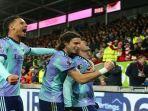 Selebrasi-kemenangan-Arsenal-atas-Brentford-Kamis-212025-dinihari-WIB.jpg