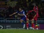 Selebrasi-pemain-Persib-Bandung-Adam-Alis-setelah-mencetak-gol-ke-gawang-Selangor-FC.jpg