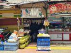Sepi-pembeli-di-pasar-Palmerah-gas-elpiji.jpg