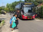 Brimob Polda NTB Hadirkan Layanan Bus Sekolah Gratis untuk Pelajar di Mataram
