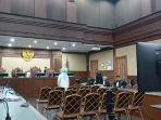 Sidang-Pembacaan-Dakwaan-terhadap-Eks-Panitera-Pengadilan-Negeri-Jakarta-Timu.jpg