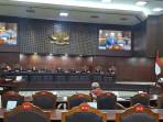 Pasal ‘Sapu Jagat’ UU Tipikor Digugat Adelin Lis, DPR Tegaskan Pentingnya Kepastian Hukum