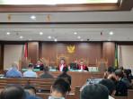 Sidang-vonis-empat-bos-perusahaan-swasta-yang-menjadi-terdakwa-321.jpg