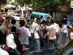 Siswa-SMA-Makassar-Rayakan-Usai-UN.jpg