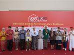 Siti-Nur-Azizah-tengah-berjilbab-hadir-di-Home-Deco-Expo-2024.jpg