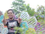 Sosok-di-balik-nama-samaran-Lebah-Ganteng-penerjemah-film.jpg
