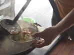 Kenikmatan Tersembunyi dalam Semangkuk Soto Triwindu Solo
