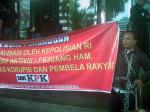 Sri-sudarjo_ikat-diri-dengan-rantai.jpg
