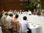 Subianto-memimpin-pertemuan-bersama-Wakil-Presid.jpg