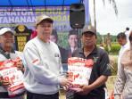 Sultan B. Najamudin Serahkan Alsintan dan Benih Jagung untuk Petani Bengkulu