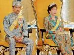 Sultan-Brunei-Hassan-al-Bolkiah-dan-Mantan-Istrinya-Mariam-Azis.jpg
