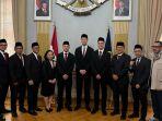 Sumpah-WNI-Joey-Pelupessy-Dean-James-dan-Emil-Audero.jpg