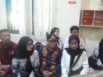 Supriyani-saat-tiba-di-Pengadilan-Negeri-atau-PN-Andoolo.jpg