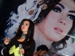 Syahrini-berbagi-untuk-negeri-1.jpg