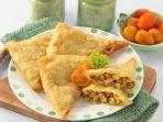 Takjil-Samosa-Kari-Bakso.jpg