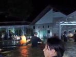 Tanggul-Jebol-Banjir-Bandang-Terjang-Desa-di-Bolaang-Mongondow-Timur.jpg