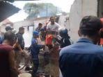 Teriakan-Histeris-Warnai-Proses-Evakuasi-2-Balita-yang-Tewas-Terbakar-di-Kendari.jpg