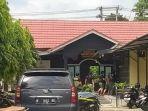 Tim-Macan-Satreskrim-Polres-Lubuklinggau-saat-membawa-tersangka-pembunuhan-biduan.jpg