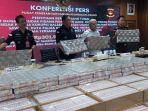 Tumpukan-uang-tunai-Rp301-miliar-pencucian-uang-kasus-korupsi-PT-Duta-Palma-Group-Kejagung.jpg