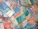 Uang-Palsu-sang-Kades.jpg