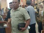 Anggota DPRD Tuban Viral Merokok di Ruang Paripurna, Ini Penjelasannya