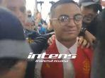 Vadel-B-hadiri-sidang.jpg