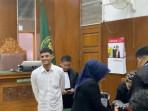 Vadel Badjideh Masih Bisa Senyum Usai Divonis 9 Tahun Penjara dan Denda Rp 1 M