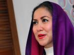 Venna-Melinda-berkerudung.jpg