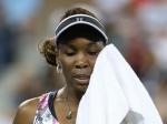 Venus-Williams-ngelap-keringet.jpg
