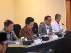 Wakil-Ketua-DPD-RI-GKR-Hemas-dan-Menko-PMK-Pratikno-90.jpg