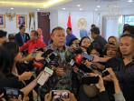 Wakil-Ketua-DPR-RI-Cucun-Ahmad-Syamsurijal-memberikan-pernyataan-ke-wartawan.jpg